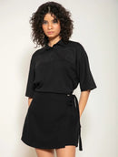 Blusa manga curta de gola polo com detalhe em tecido Biamar