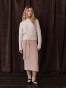 Blusa em pontos vazados com capuz e mangas de cava raglan Biamar