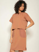 Blusa manga curta em algodão com detalhes em tricô Biamar