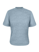 Blusa manga curta com detalhe de pontos vazados e tecimento de folhas Biamar