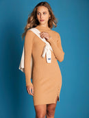 Vestido canelado de gola média com detalhe em botões e mangas de cava posta aBenção