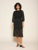 Saia média com detalhe em transparência e forro Biamar