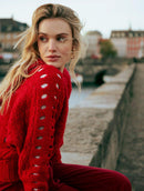 Blusa em pontos vazados com capuz e mangas de cava raglan Biamar