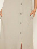 Vestido midi sem mangas com detalhe em botões Biamar