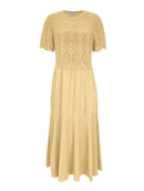 Vestido midi evasê com trama vazada e bolsos Biamar