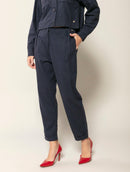 Calça com pregas, bolsos e barra dobrada Biamar