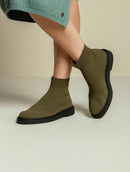 Bota London em malha de cano e solado baixo Biamar