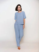 Calça reta com bolsos e botões Biamar