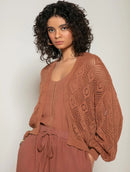 Casaco em algodão com trama vazada e cava posta Biamar