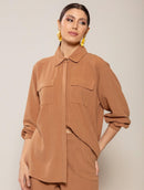 Camisa alongada em viscolinho com botões e bolsos Biamar