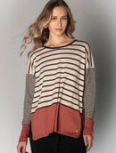 Blusa com padronagem em listras, gola redonda e mangas de cava quadrada aBenção