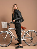 Jaqueta puffer com capuz, bolsos e fechamento em zíper Biamar