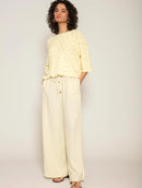 Calça pantalona com bolso faca e cordão ajustável Biamar