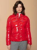 Jaqueta com capuz ajustável, bolsos e mangas de cava posta Biamar Out