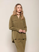 Camisa alongada em viscolinho com botões e bolsos Biamar