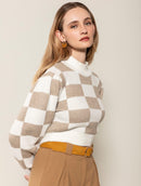 Blusa em padronagem geométrica com gola média e mangas bufantes de cava posta Biamar