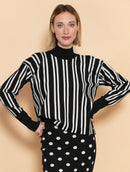 Blusa com padronagem em listras, gola média e mangas de cava quadrada Urbanity