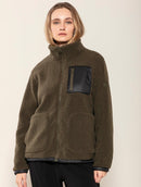 Casaco unissex com bolso frontal, fechamento em zíper e mangas de cava posta Biamar