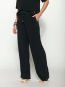 Calça reta com bolsos e cordão ajustável Biamar