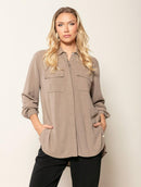 Camisa alongada em viscolinho com botões e bolsos Biamar