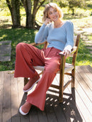 Calça pantalona com pregas e bolsos faca Urbanity