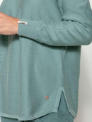 Blusa alongada em algodão com gola redonda, fendas e mangas de cava posta Biamar