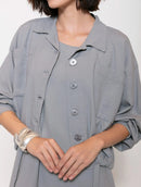 Jaqueta com botões, bolsos e detalhe em elástico Biamar