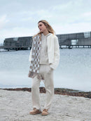 Calça reta canelada com bolsos faca Biamar