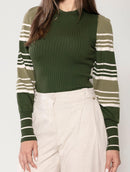 Blusa canelada com padronagem em listras, gola redonda e mangas de cava posta Urbanity