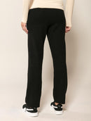 Calça reta canelada com bolsos faca Biamar