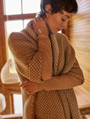 Capa reversível com padronagem xadrez Biamar