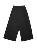 Calça pantalona com pregas e bolsos faca Biamar