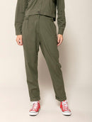 Calça com pregas, bolsos e barra dobrada Biamar