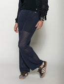 Calça reta em algodão com pontos vazados e forro da Biamar