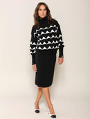 Blusa em padronagem geométrica com gola rolê e mangas da cava quadrada Biamar