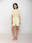 Blusa em algodão com pontos vazados e gola canoa Biamar