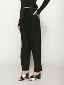 Calça com pregas e bolsos faca Biamar