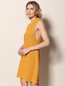 Vestido evasê em algodão com gola redonda e alças largas Urbanity