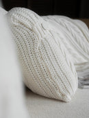 Capa de almofada em algodão com tecimento em tranças e botões Biamar Home