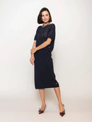 Blusa em algodão com pontos vazados e gola canoa Biamar