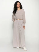 Calça pantalona com pregas e bolsos faca Biamar