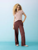 Calça reta com bolsos faca e elástico Biamar