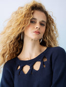 Blusa em algodão com detalhe em recorte, gola redonda e mangas de cava raglan Biamar