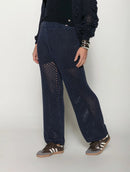 Calça reta em algodão com pontos vazados e forro da Biamar