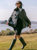 Capa com pele fake e botões aBenção