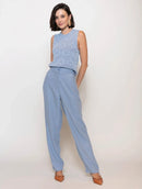 Calça reta com bolsos e botões Biamar