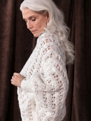 Casaco em ponto bombom com manga bufante e fechamento por botão Biamar