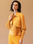 Jaqueta cropped em algodão com botões e mangas de cava posta Urbanity