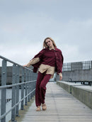 Calça reta em algodão com cordão ajustável logomarca nas laterais Biamar