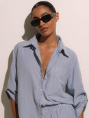 Camisa com padronagem em listras e fendas laterais Biamar